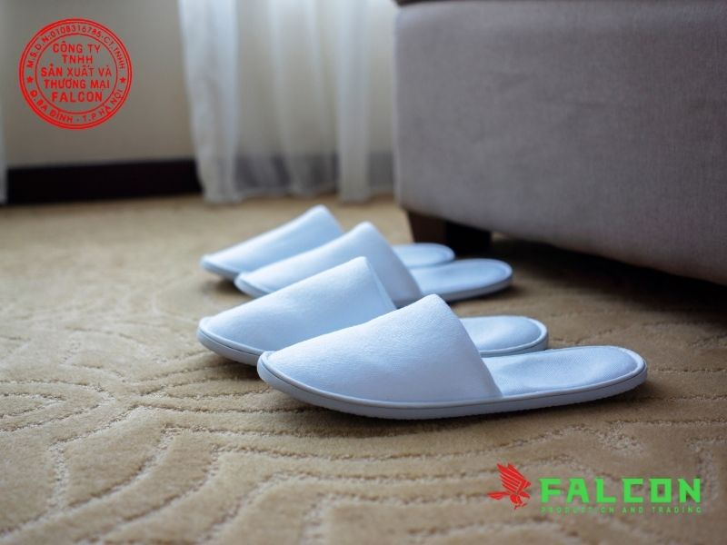Dép đi trong phòng ngủ khách sạn cao cấp
