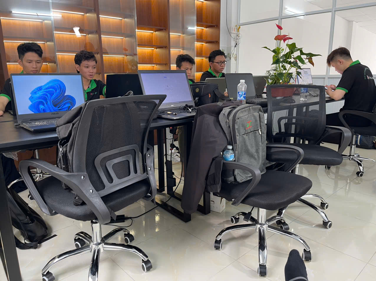 Văn phòng Falcon Hồ Chí Minh